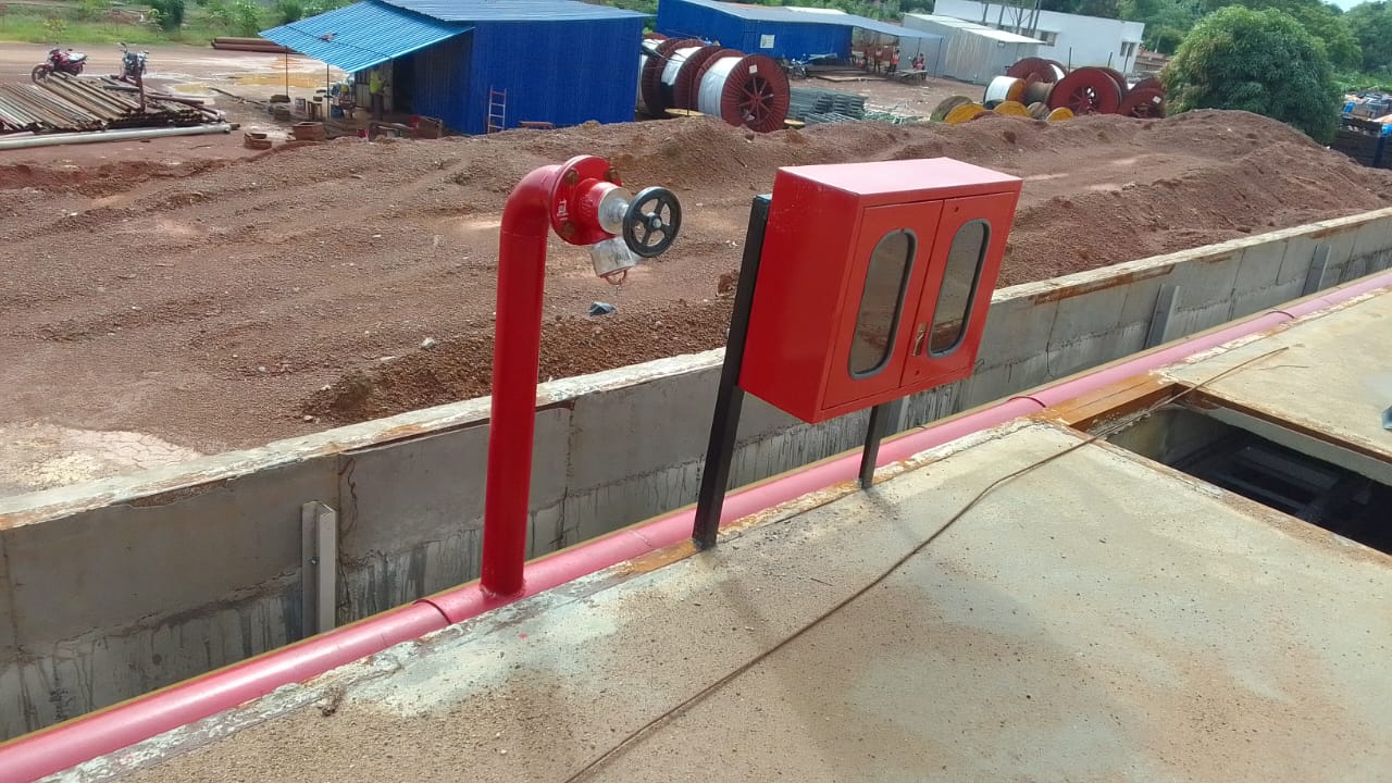 Hydrant Line